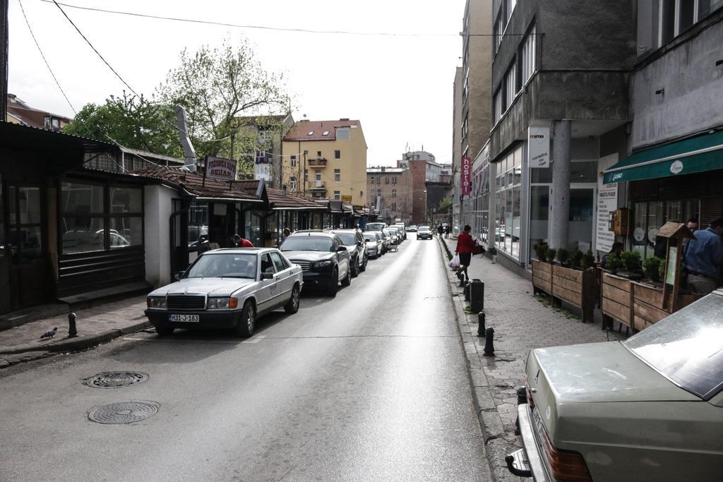 Retro Style Apartment Sarajevo Eksteriør billede