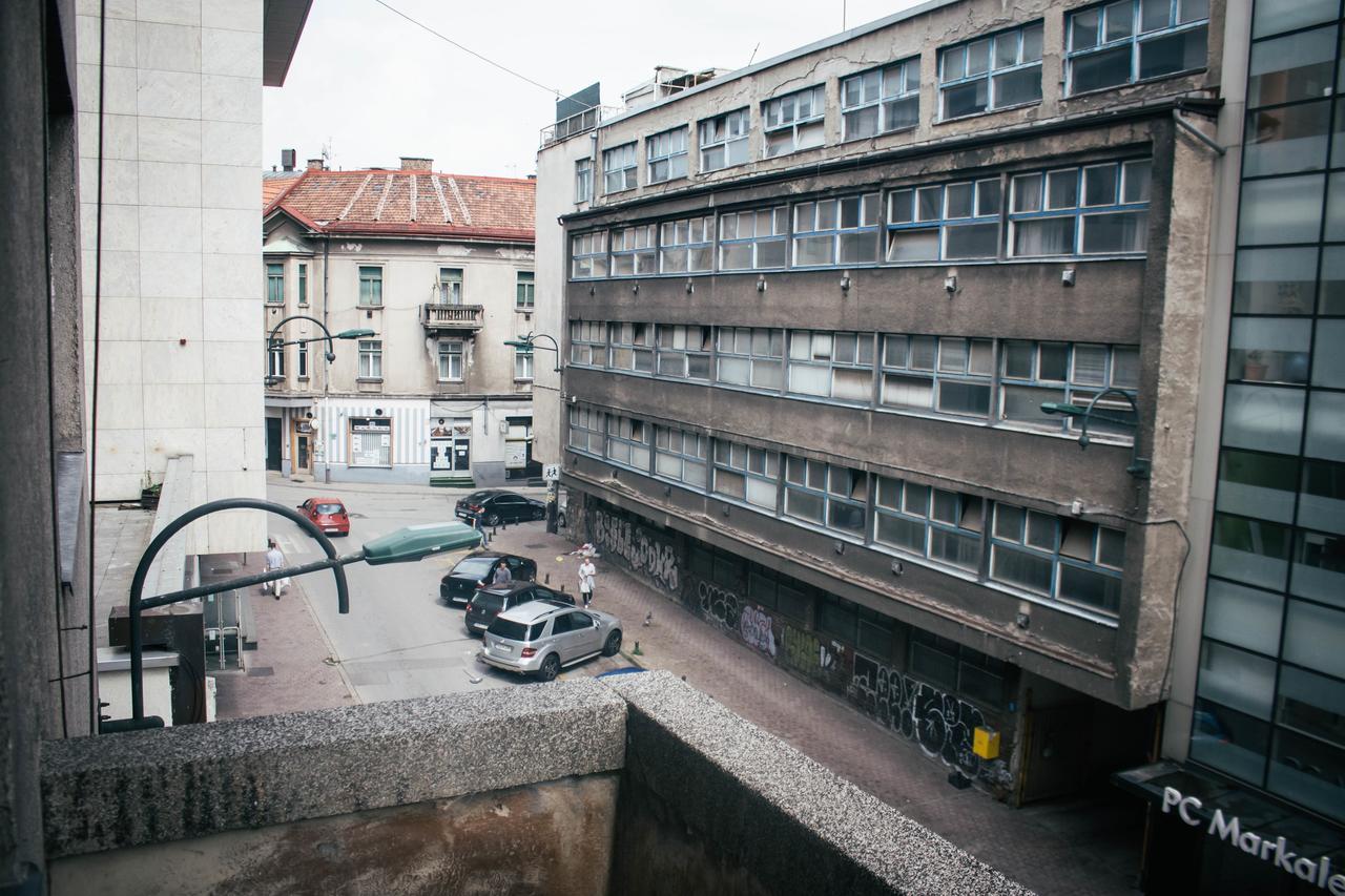 Retro Style Apartment Sarajevo Eksteriør billede